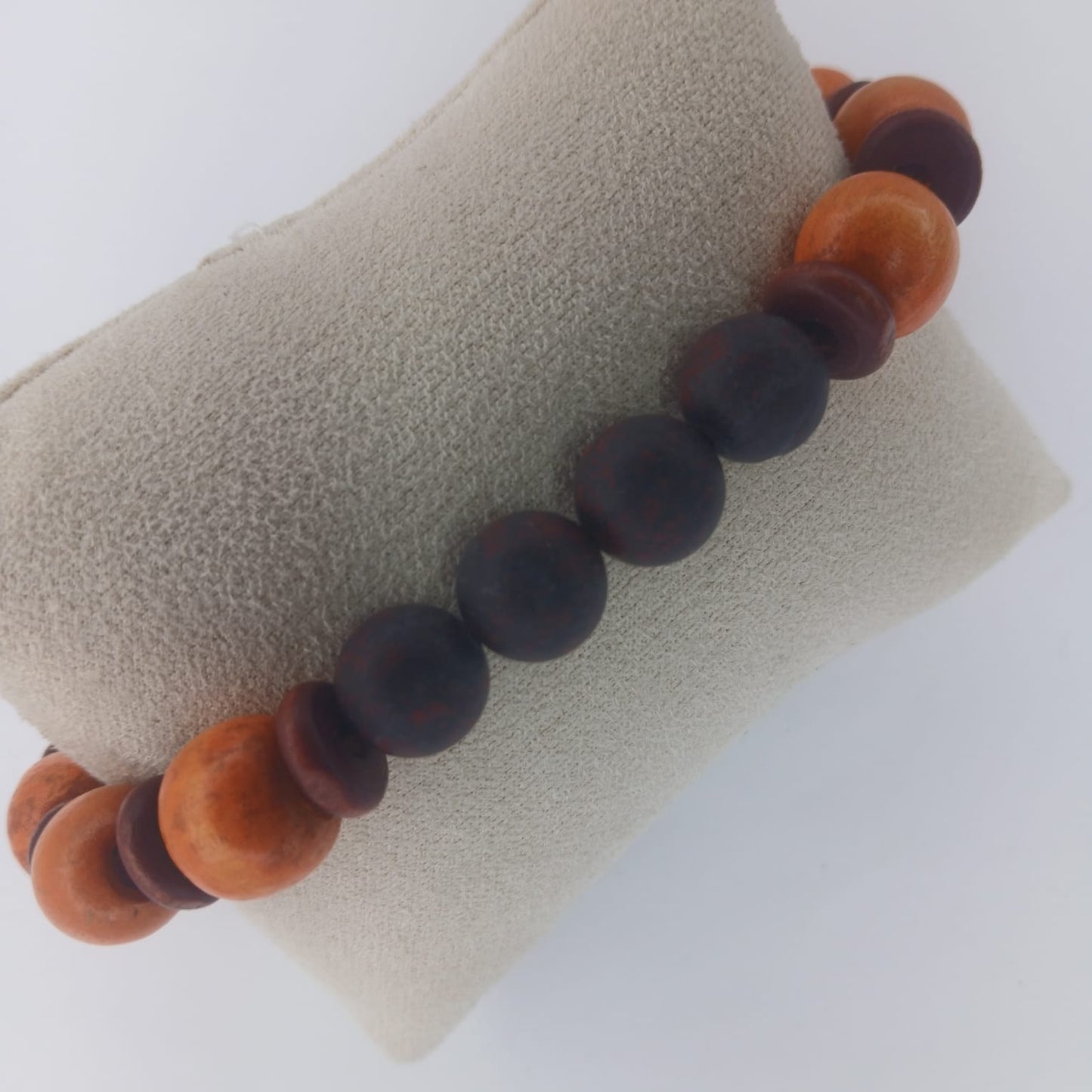 Red Flower Stability Bracelet for Enhanced Balance and Calm