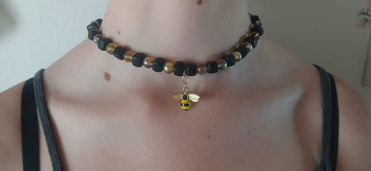B Bee'd Choker